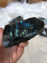 Load image into Gallery viewer, Labradorite