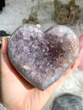 Load image into Gallery viewer, Amethyst Heart