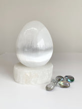 Load image into Gallery viewer, Selenite Egg Lamp